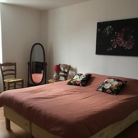 Maison De Centre Ville 6 Personnes Precigne ภายนอก รูปภาพ