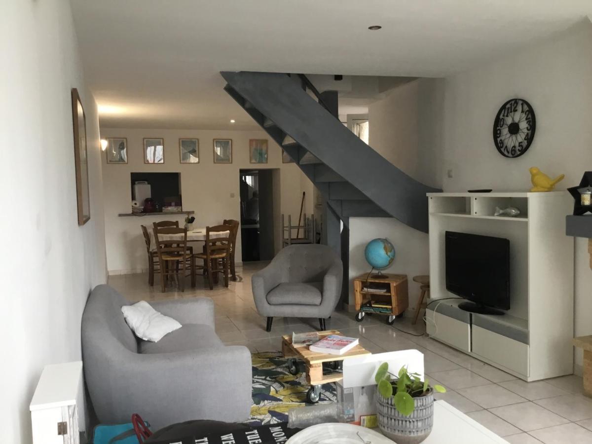 Maison De Centre Ville 6 Personnes Precigne ภายนอก รูปภาพ